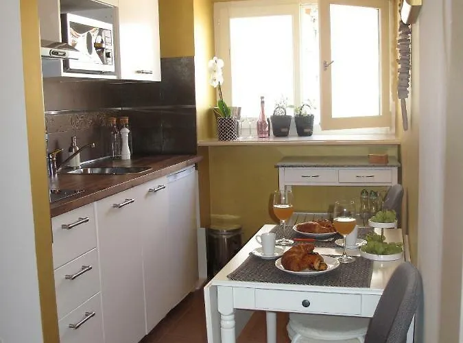 Sofia - Old Town Quiet Oasis With Free Parking 포레치