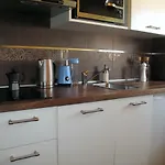 Sofia - Old Town Quiet Oasis With Free Parking Apartamento Poreč