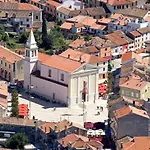 Sofia - Old Town Quiet Oasis With Free Parking *