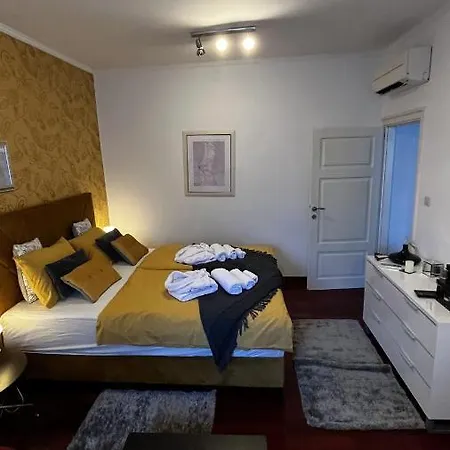 Sofia - Old Town Quiet Oasis With Free Parking * Пореч