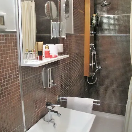 Sofia - Old Town Quiet Oasis With Free Parking Пореч