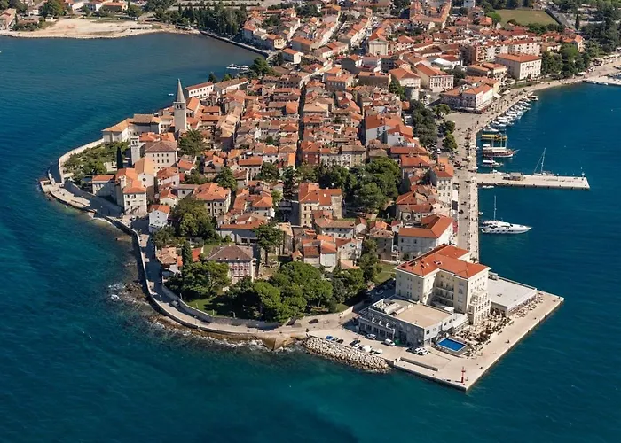 Apartment Sofia - Old Town Quiet Oasis With Free Parking *